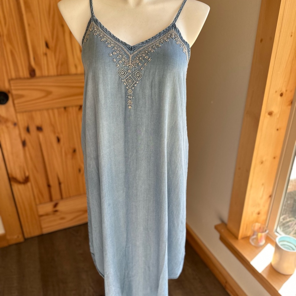 Embroidered Blue Nightgown